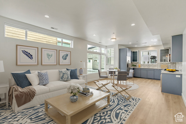1020 W Rooftop Dr, Midvale, UT 84047