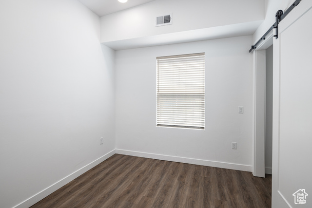 Photo 14 for MLS #1980770 at 443 Kane Blvd #B301