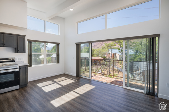 Photo 10 for MLS #1980770 at 443 Kane Blvd #B301