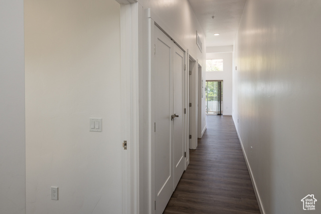 Photo 8 for MLS #1980770 at 443 Kane Blvd #B301
