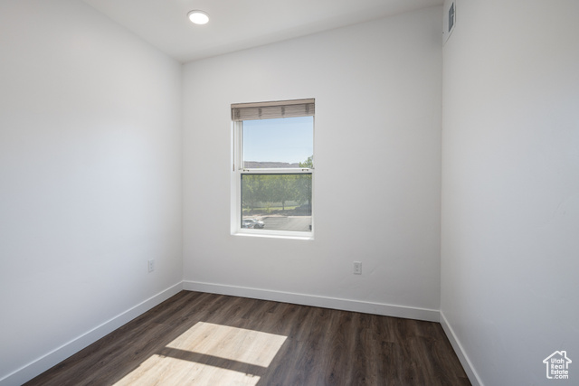 Photo 15 for MLS #1980770 at 443 Kane Blvd #B301