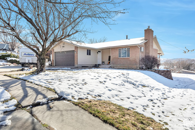 Excellent 4 bed 3 bath Payson Rambler on over a half an acre! Updated Kitchen and Baths, Covered Deck, Large Patio with Fire Pit and Pavillion for entertaining. Awesome property with plenty of room to roam. Come and See!