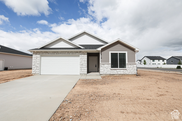 616 S 770 E, Hyrum UT 84319