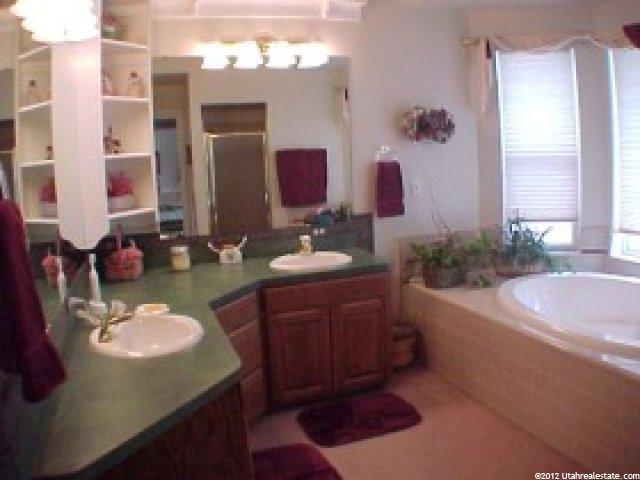 124 Twin Peaks Dr, Layton, UT 84040 — photo 5