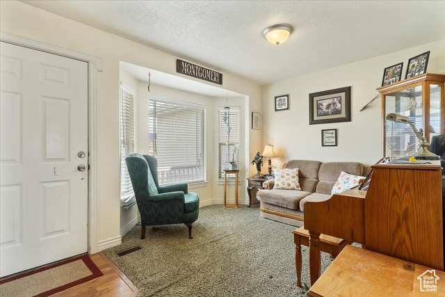 Photo 4 for MLS #1995261 at 1319 W 1950 North