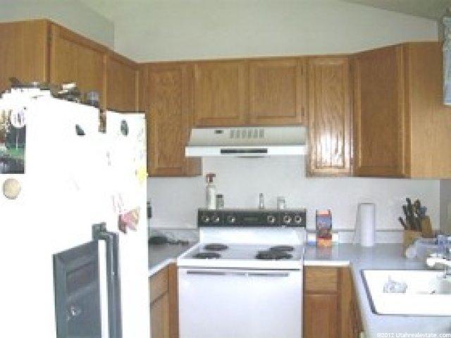 5981 Loder Dr, Salt Lake City, UT 84118 — photo 3