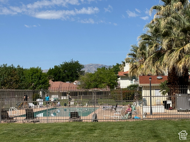 Photo 41 for MLS #1997076 at 275 S Valley View Dr #26