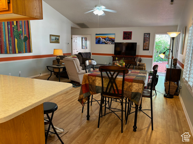 Photo 7 for MLS #1997076 at 275 S Valley View Dr #26