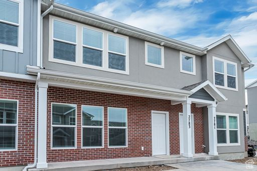 Amazing New Town Homes in a Great Location in the Ranches of Eagle Mountain.  Just finished and Move In Ready!!!!!   Call today these are end units biggest of the bunch.