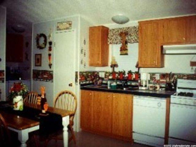 65 S Bray St, Eureka, UT 84628 — photo 5