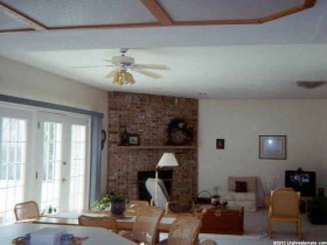 2612 Oak Grove Dr, Sandy, UT 84092 — photo 4