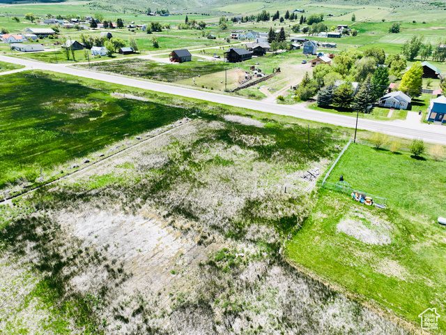 Flat building lot off Highway 89 which is a paved access point. No CCR's or HOA. Building pad and road into property will be installed contractor is working on it now. Nightly rentals approved. Additional building lot available.