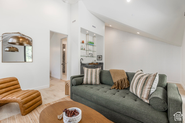 Photo 18 for MLS #2003952 at 1063 Lowell Ave #1