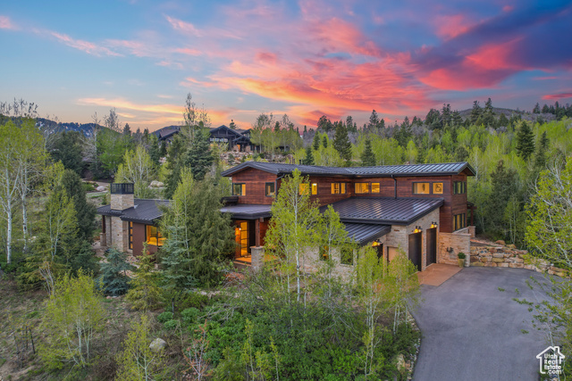 Contemporary house featuring a garage