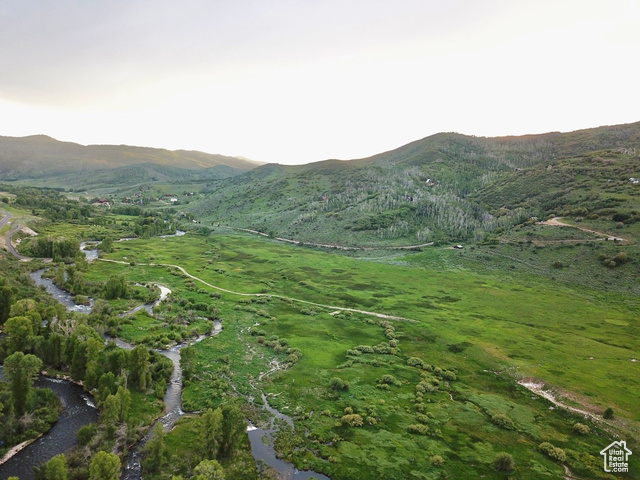 View of mountain feature