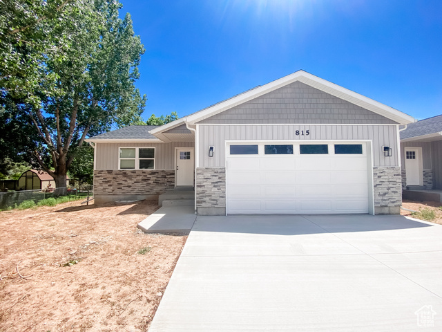 815 W 400 S, Vernal, Utah 84078, 4 Bedrooms Bedrooms, ,3 BathroomsBathrooms,Residential,Twin,815 W 400 S,2007487