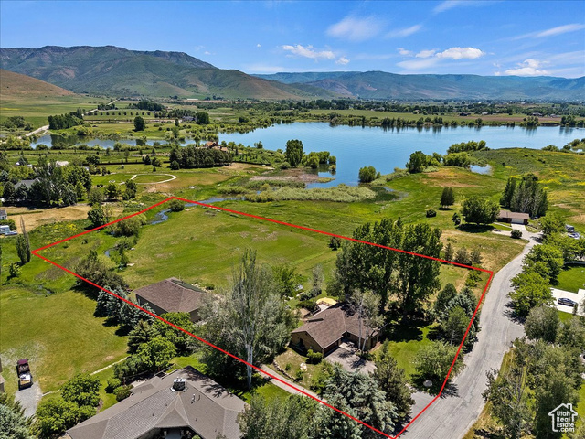 listing main picture