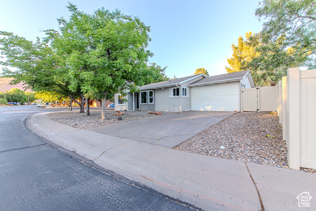 Photo 22 for MLS #2008760 at 515 250 West