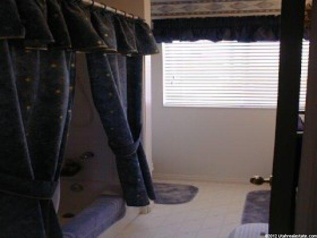 1920 N 200 W, Layton, UT 84041 — photo 2