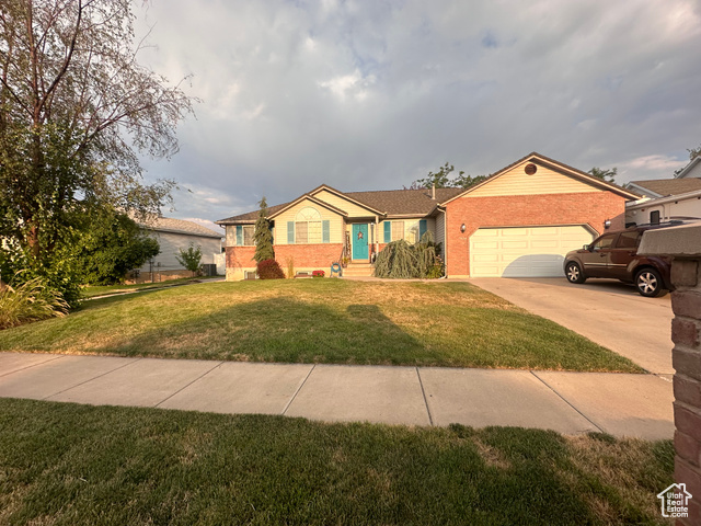 1476 EVALIN CIR, Syracuse UT 84075