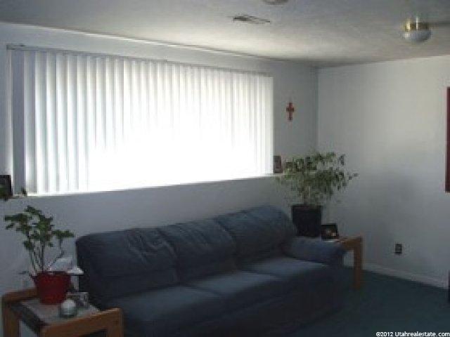10446 Leilani Dr, Sandy, UT 84070 — photo 4