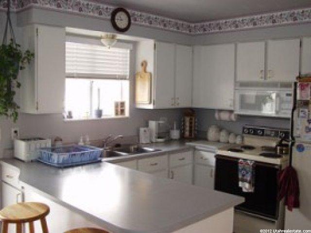 10446 Leilani Dr, Sandy, UT 84070 — photo 5