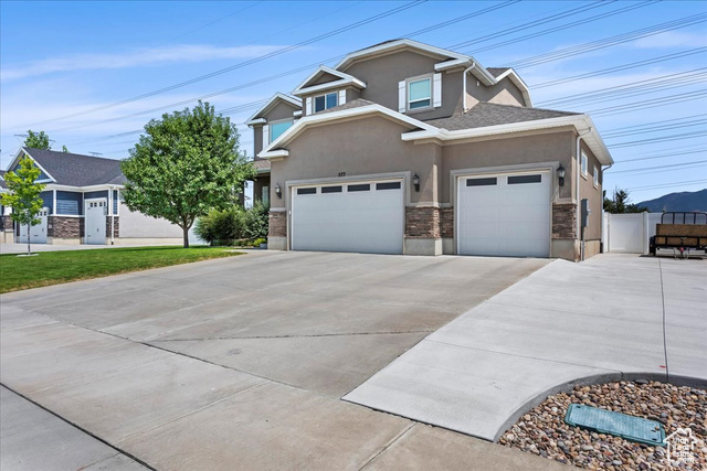 577 S WHITE PINE DR., Layton UT 84041