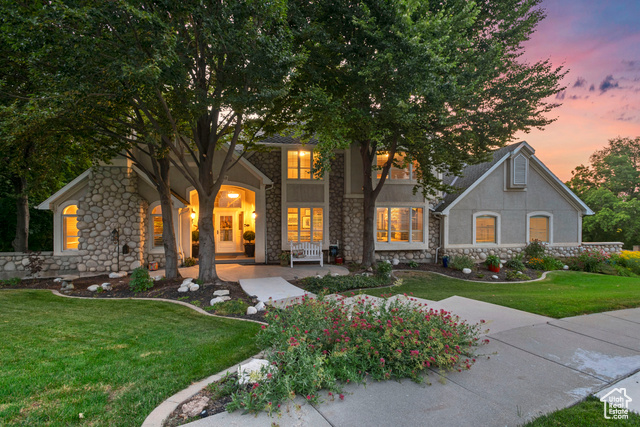 4612 S MOUNT SPRINGS CT, Salt Lake City, Utah 84117, 5 Bedrooms Bedrooms, ,4 BathroomsBathrooms,Residential,Single Family Residence,4612 S MOUNT SPRINGS CT,2014668