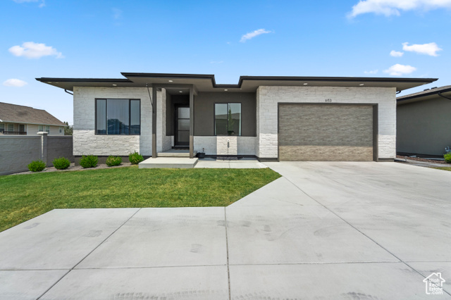 653 E VANDALAY LN, Draper, Utah 84020, 5 Bedrooms Bedrooms, ,3 BathroomsBathrooms,Residential,Single Family Residence,653 E VANDALAY LN,2015072