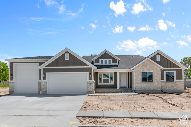 View of front of house featuring a garage