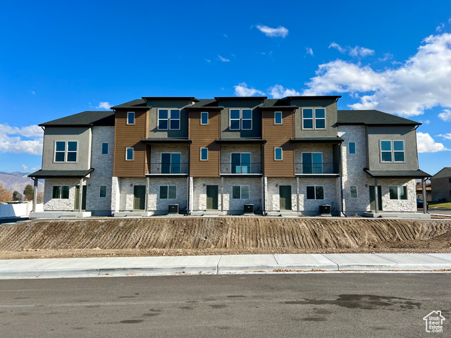 412 N 340 W, Tooele, Utah 84074, 4 Bedrooms Bedrooms, ,4 BathroomsBathrooms,Residential,Townhouse,412 N 340 W,2015319