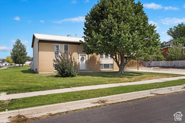 2946 W 6075 S, Roy UT 84067