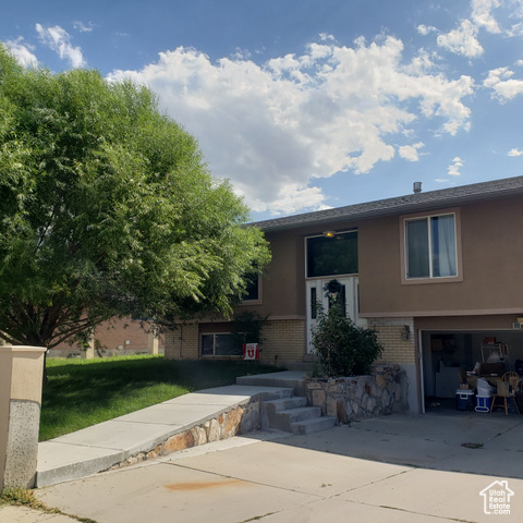 5640 S FERRON DR, Taylorsville UT 84129