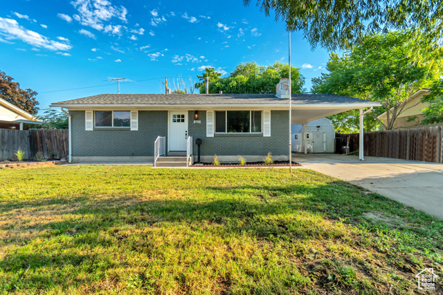 869 E STATICE AVE, Sandy, Utah 84094, 4 Bedrooms Bedrooms, ,2 BathroomsBathrooms,Residential,Single Family Residence,869 E STATICE AVE,2016581