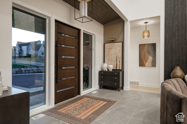 Photo 34 for MLS #2016616 at 501 W Devey Dr