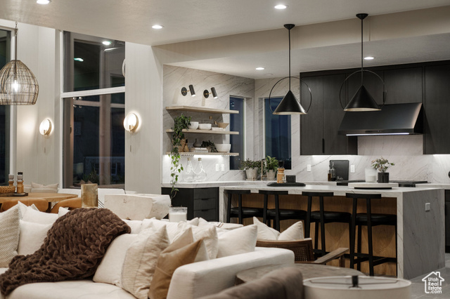 Photo 44 for MLS #2016616 at 501 W Devey Dr