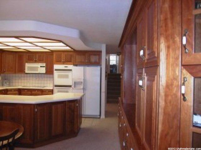 9 Sunwood Ln, Sandy, UT 84092 — photo 3