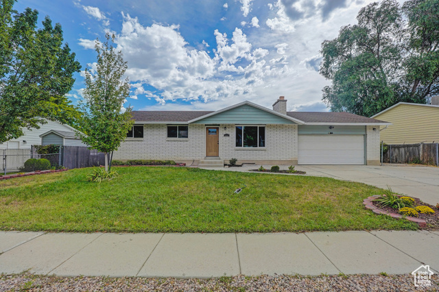 5223 S SKEESWOOD DR, Taylorsville, Utah 84129, 5 Bedrooms Bedrooms, ,3 BathroomsBathrooms,Residential,Single Family Residence,5223 S SKEESWOOD DR,2018296