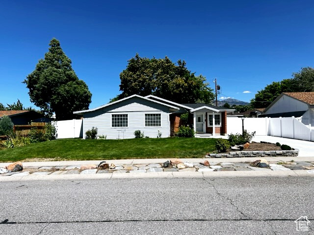 1055 E PLATINUM WAY, Sandy, Utah 84094, 4 Bedrooms Bedrooms, ,3 BathroomsBathrooms,Residential,Single Family Residence,1055 E PLATINUM WAY,2018536