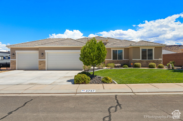 2787 S 3560 W, Hurricane, Utah 84737, 5 Bedrooms Bedrooms, ,3 BathroomsBathrooms,Residential,Single Family Residence,2787 S 3560 W,2019283