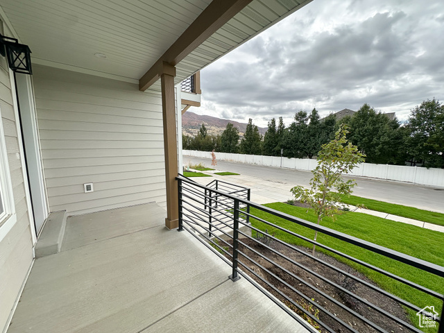 Photo 11 for MLS #2019370 at 626 W Cottle Ln