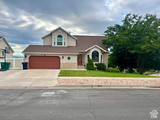 119 W 2300 N, Layton, Utah 84041, 5 Bedrooms Bedrooms, ,4 BathroomsBathrooms,Residential,Single Family Residence,119 W 2300 N,2019399