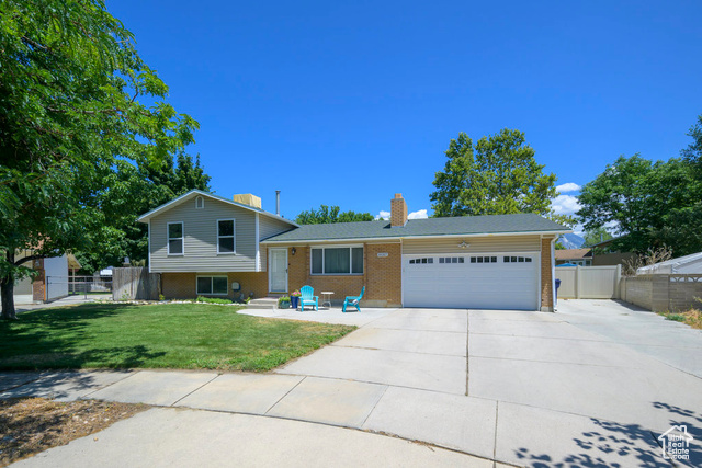 10317 S 615 E, Sandy, Utah 84070, 4 Bedrooms Bedrooms, ,2 BathroomsBathrooms,Residential,Single Family Residence,10317 S 615 E,2019543