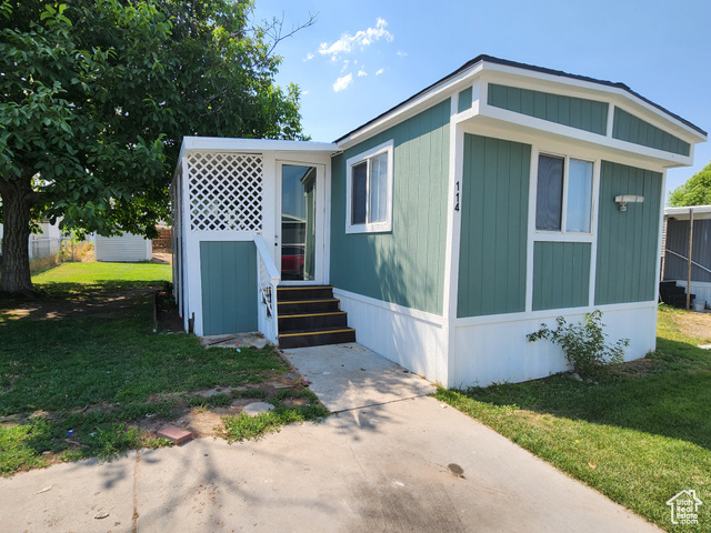 5075 W 4700 S #114, Salt Lake City, Utah 84118, 2 Bedrooms Bedrooms, ,2 BathroomsBathrooms,Residential,Mobile Home,5075 W 4700 S #114,2019570