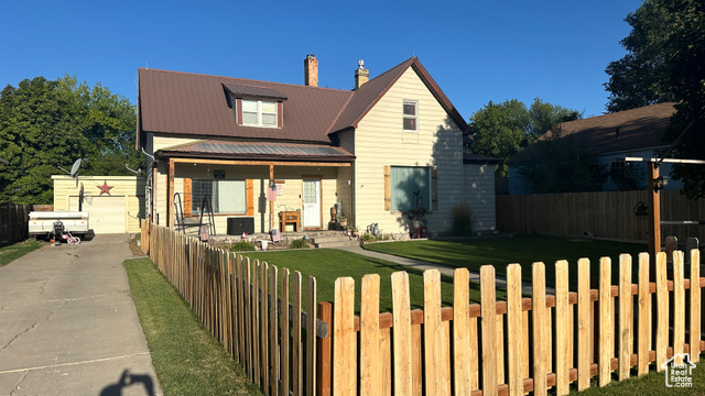 77 N 100 E, Preston, Idaho 83263, 4 Bedrooms Bedrooms, ,2 BathroomsBathrooms,Residential,Single Family Residence,77 N 100 E,2019709