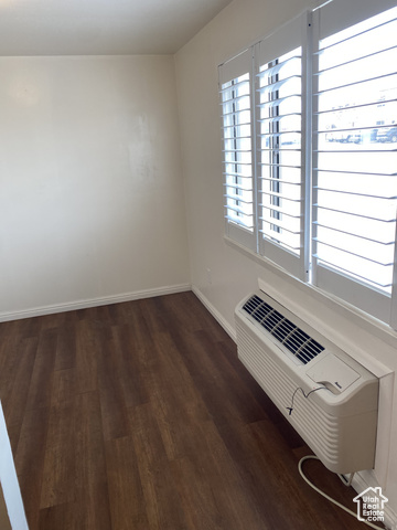 Photo 11 for MLS #2020514 at 570 W Main St