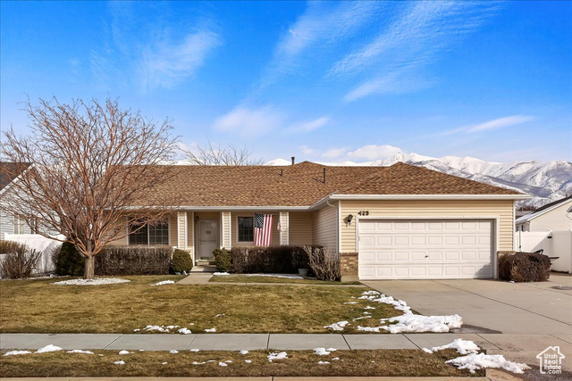 435 S LARKIN LN, Kaysville UT 84037