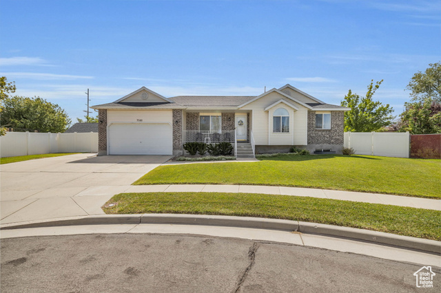 7541 W FERNBUSH CIR, Magna UT 84044