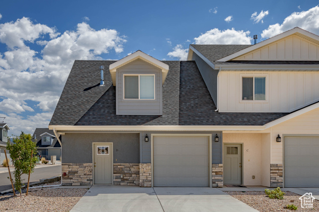 View of front of house featuring a garage