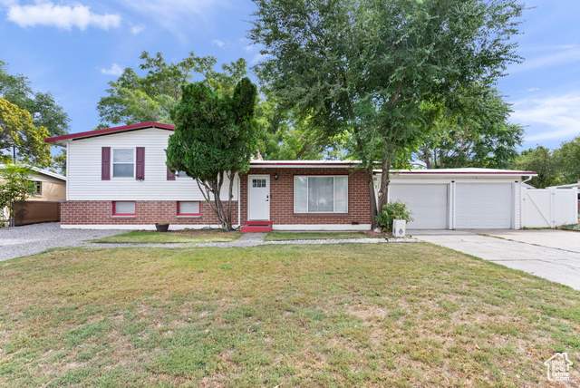 2135 W 4100 S, Taylorsville, Utah 84119, 5 Bedrooms Bedrooms, ,4 BathroomsBathrooms,Residential,Single Family Residence,2135 W 4100 S,2021592